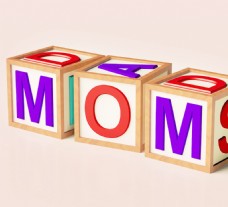 孩子的妈妈作为母亲块拼写和教养的象征